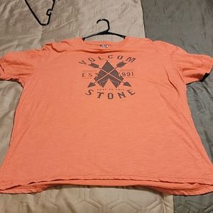 VOLCOM shirt